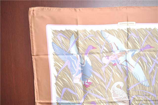 Authentic HERMES Carre 90 Scarf 