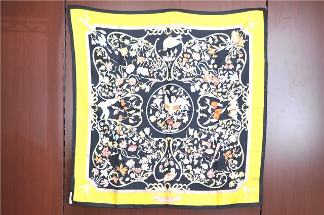 Authentic HERMES Carre 90 Scarf 