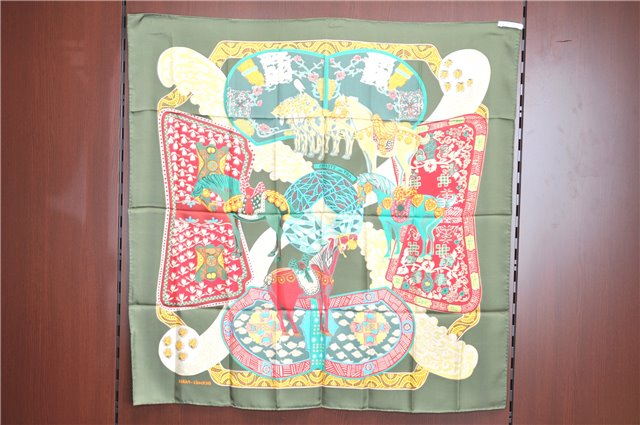 Authentic HERMES Carre 90 Scarf 