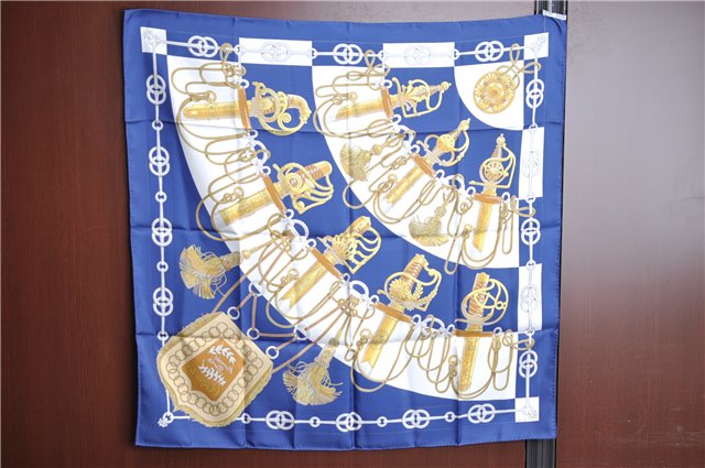 Authentic HERMES Carre 90 Scarf 