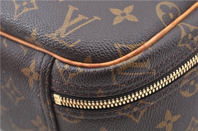 Authentic Louis Vuitton Monogram Excursion Hand Bag M41450 LV J7354