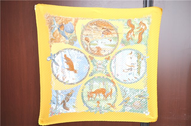 Authentic HERMES Pleats Scarf 