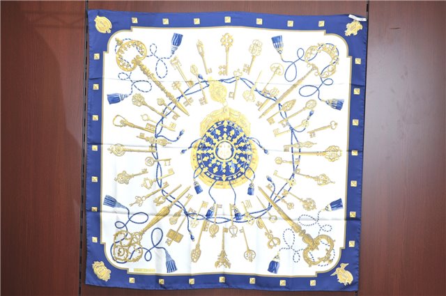 Authentic HERMES Carre 90 Scarf 