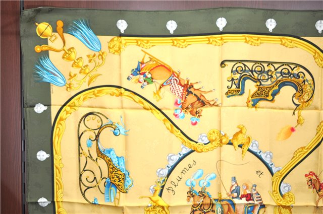 Authentic HERMES Carre 90 Scarf 