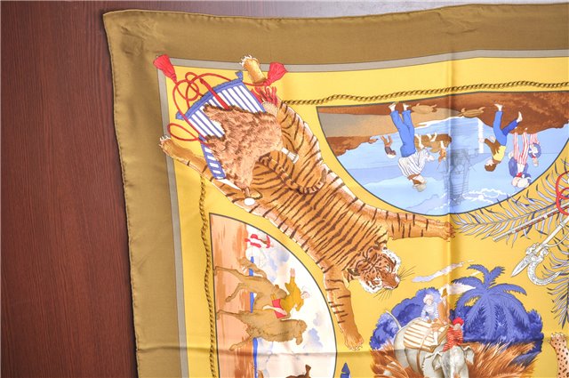 Authentic HERMES Carre 90 Scarf 