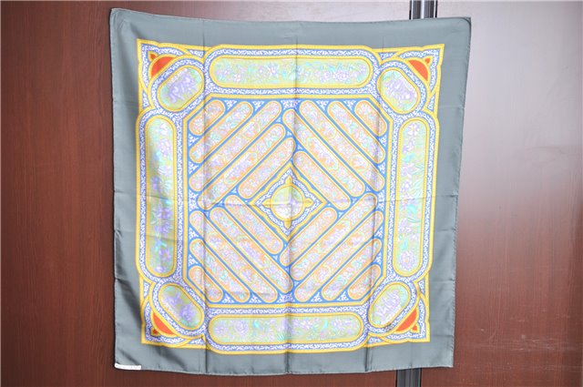 Authentic HERMES Carre 90 Scarf 