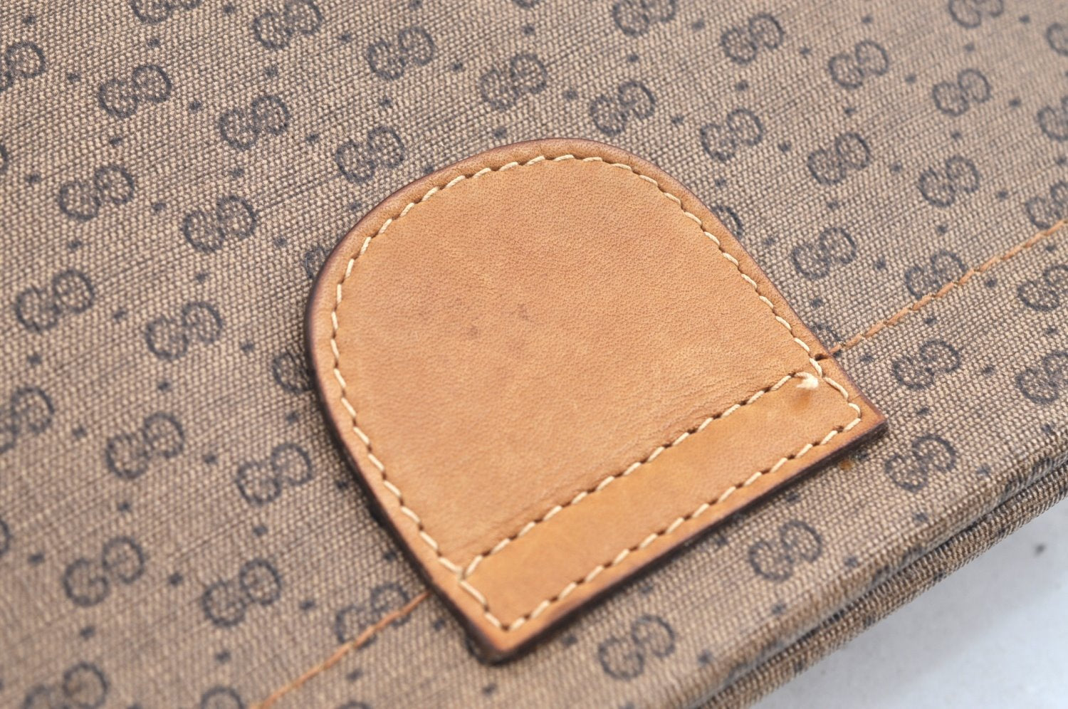 Authentic GUCCI Micro GG PVC Leather Clutch Hand Bag Purse Brown J7575