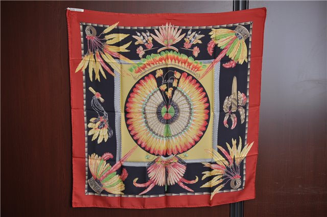 Authentic HERMES Carre 90 Scarf 