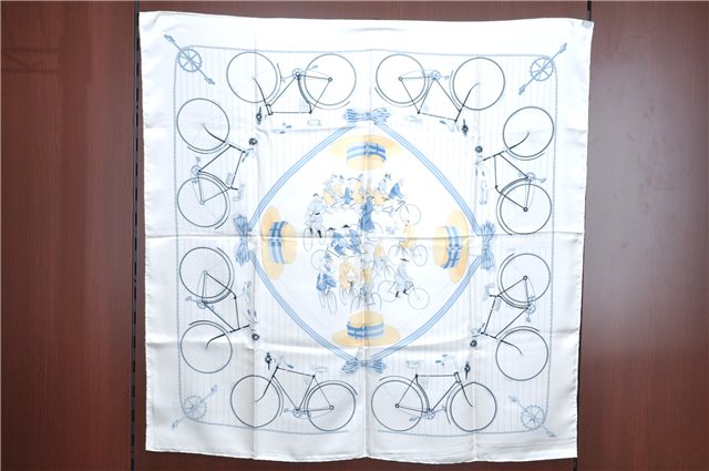 Authentic HERMES Carre 90 Scarf 