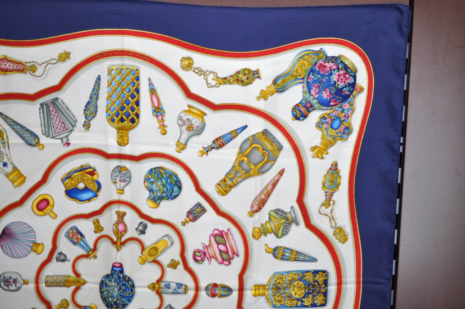 Authentic HERMES Carre 90 Scarf 