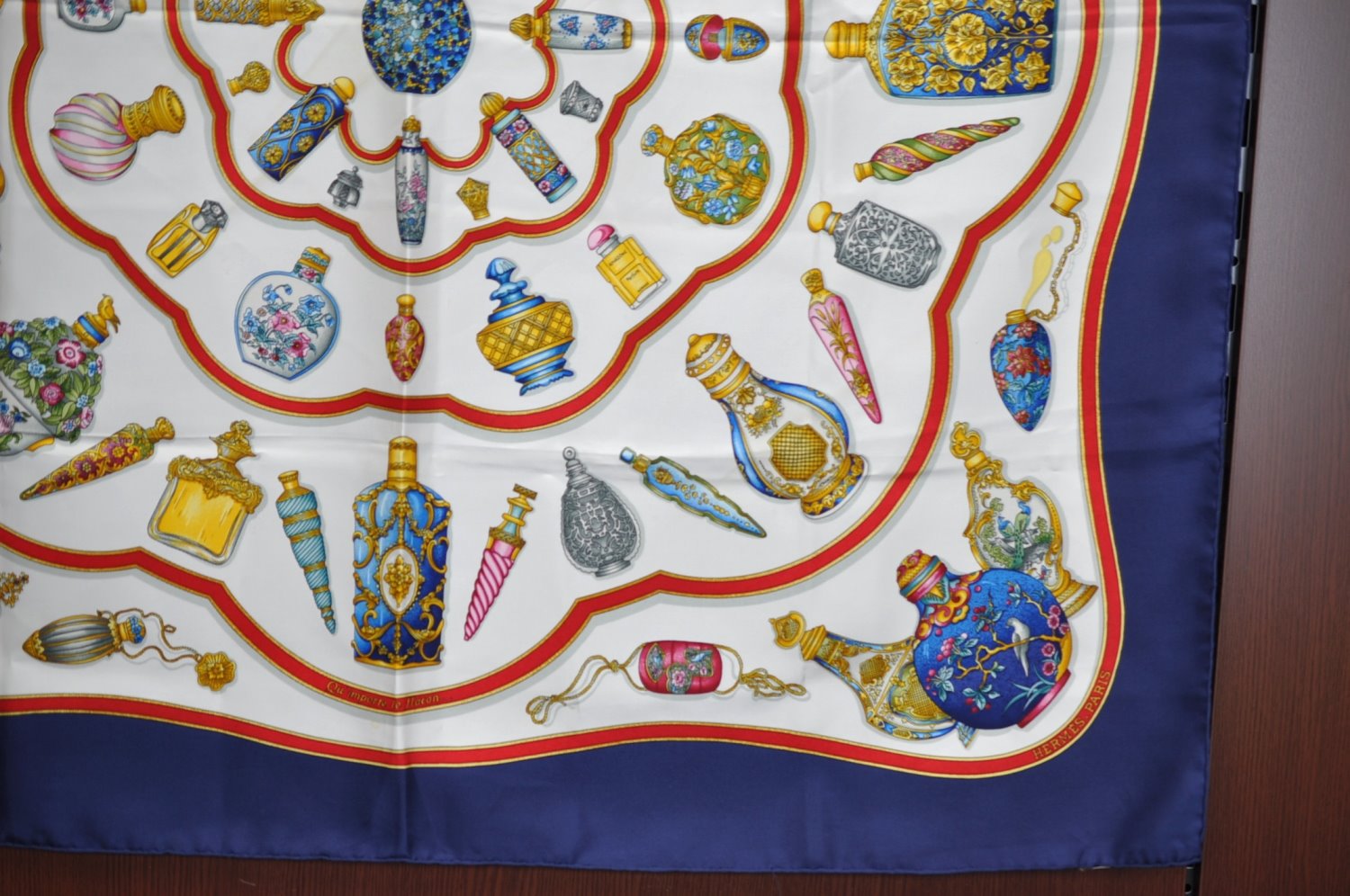 Authentic HERMES Carre 90 Scarf 