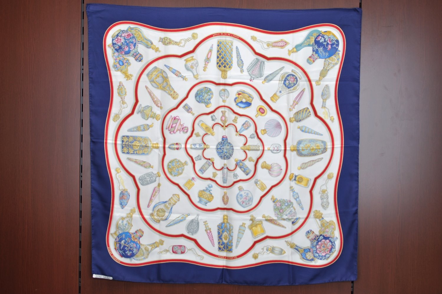 Authentic HERMES Carre 90 Scarf 