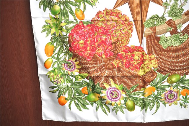 Authentic HERMES Carre 90 Scarf 