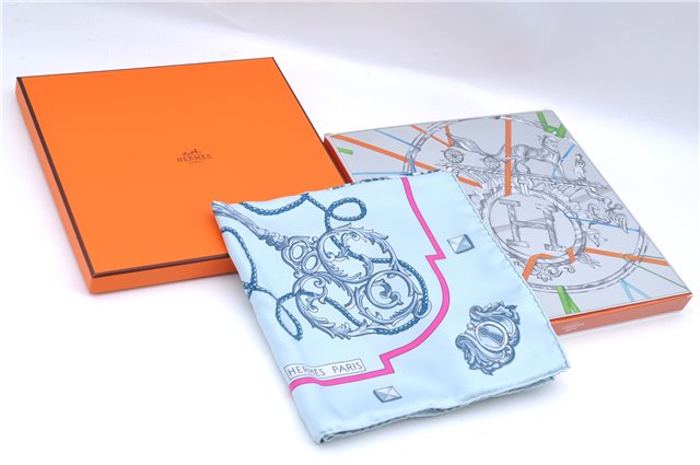 Auth HERMES Carre 90 Scarf 