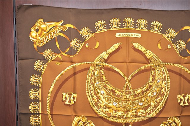 Authentic HERMES Carre 90 Scarf 