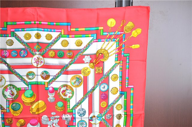 Authentic HERMES Carre 90 Scarf 