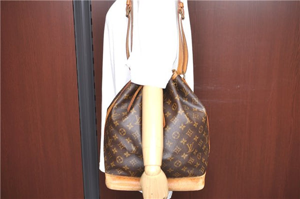 Authentic Louis Vuitton Monogram Noe Shoulder Drawstring Bag M42224 LV J8484