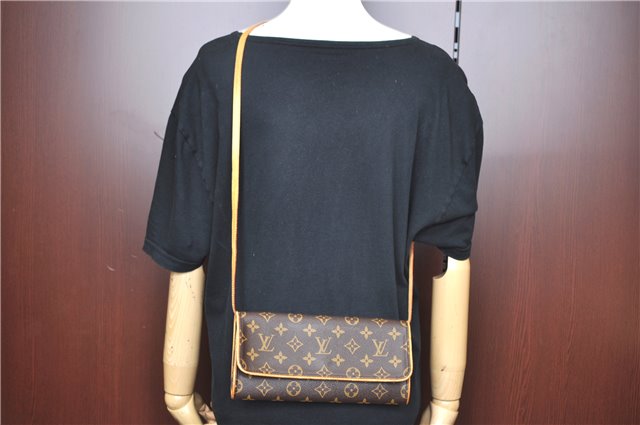 Authentic Louis Vuitton Monogram Pochette Twin GM Shoulder Bag M51852 LV J8491