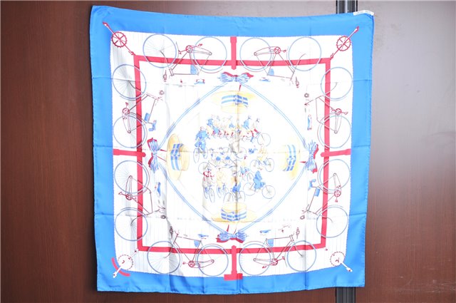 Authentic HERMES Carre 90 Scarf 