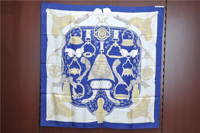 Authentic HERMES Carre 90 Scarf 