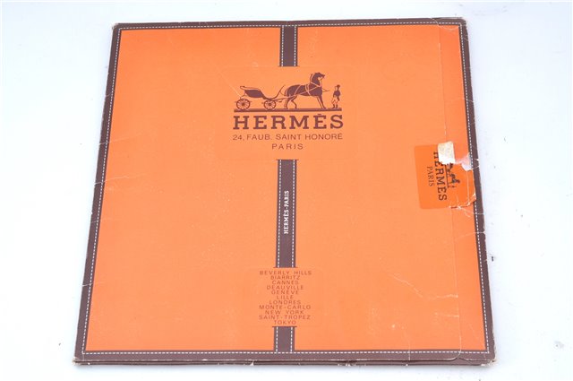 Authentic HERMES Carre 90 Scarf 