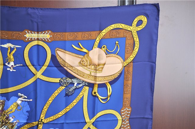 Authentic HERMES Carre 90 Scarf 