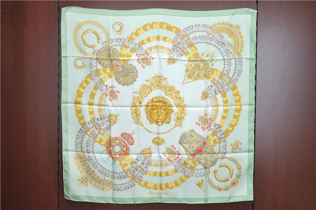 Authentic HERMES Carre 90 Scarf 