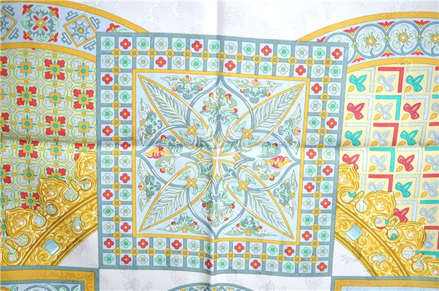 Authentic HERMES Carre 90 Scarf 