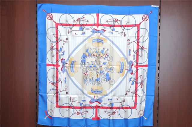 Authentic HERMES Carre 90 Scarf 