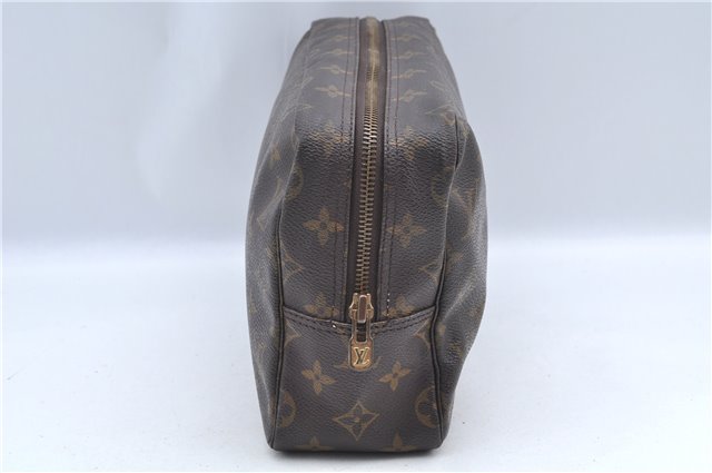 Auth Louis Vuitton Monogram Trousse Toilette 28 Clutch Hand Bag M47522 LV J8895