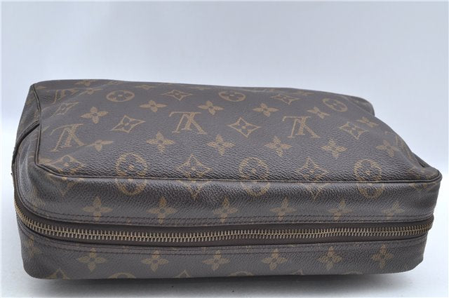 Auth Louis Vuitton Monogram Trousse Toilette 28 Clutch Hand Bag M47522 LV J8895