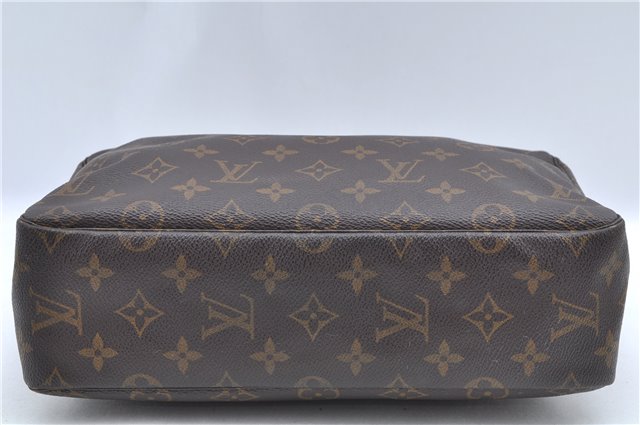 Auth Louis Vuitton Monogram Trousse Toilette 28 Clutch Hand Bag M47522 LV J8895