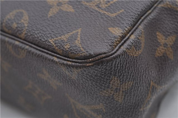 Auth Louis Vuitton Monogram Trousse Toilette 28 Clutch Hand Bag M47522 LV J8895