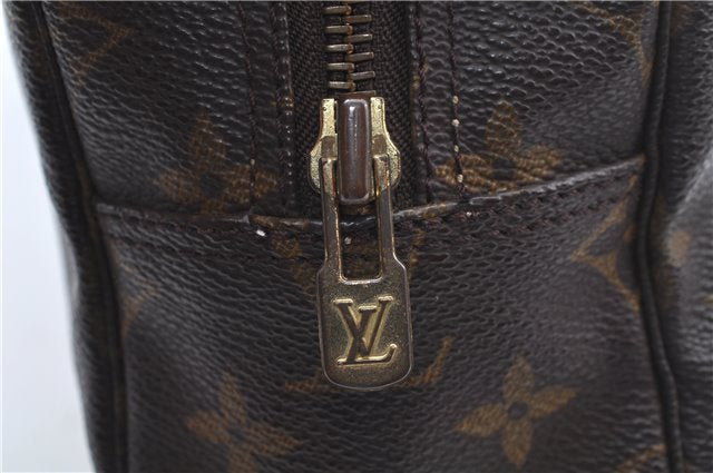 Auth Louis Vuitton Monogram Trousse Toilette 28 Clutch Hand Bag M47522 LV J8895