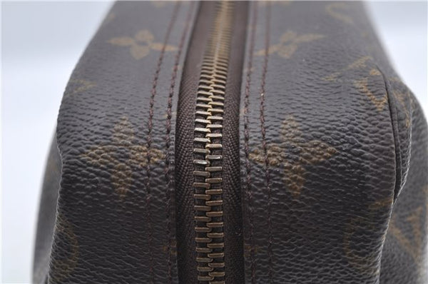 Auth Louis Vuitton Monogram Trousse Toilette 28 Clutch Hand Bag M47522 LV J8895