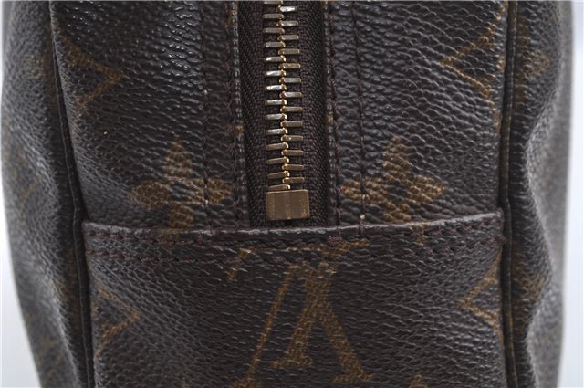 Auth Louis Vuitton Monogram Trousse Toilette 28 Clutch Hand Bag M47522 LV J8895