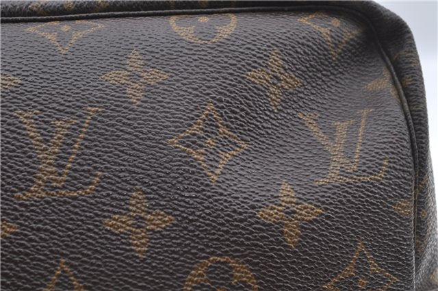 Auth Louis Vuitton Monogram Trousse Toilette 28 Clutch Hand Bag M47522 LV J8895