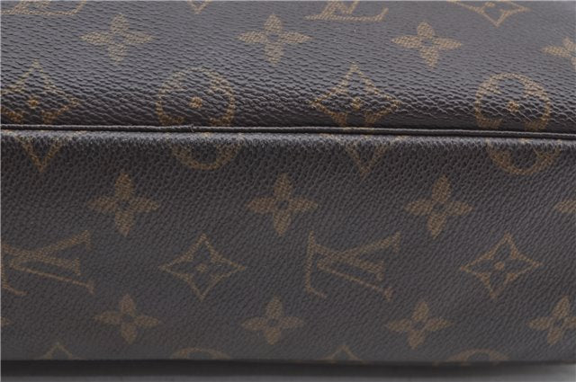 Auth Louis Vuitton Monogram Trousse Toilette 28 Clutch Hand Bag M47522 LV J8895