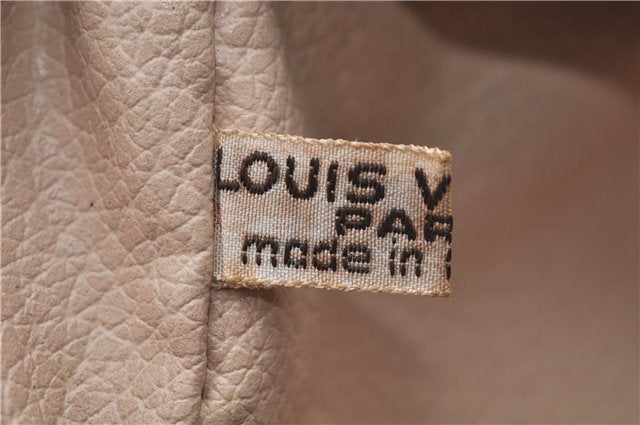 Auth Louis Vuitton Monogram Trousse Toilette 28 Clutch Hand Bag M47522 LV J8895