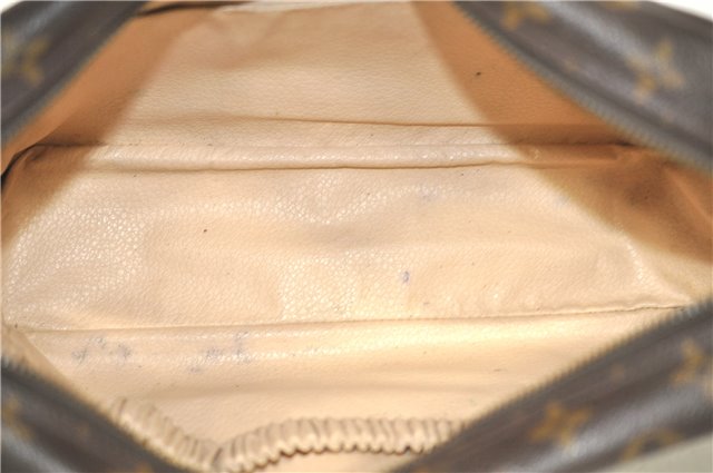 Auth Louis Vuitton Monogram Trousse Toilette 28 Clutch Hand Bag M47522 LV J8895
