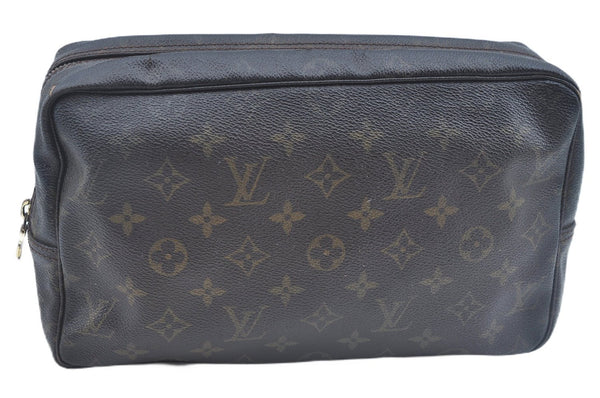 Auth Louis Vuitton Monogram Trousse Toilette 28 Clutch Hand Bag M47522 LV J8937