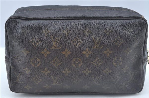 Auth Louis Vuitton Monogram Trousse Toilette 28 Clutch Hand Bag M47522 LV J8937