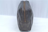 Auth Louis Vuitton Monogram Trousse Toilette 28 Clutch Hand Bag M47522 LV J8937