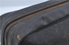 Auth Louis Vuitton Monogram Trousse Toilette 28 Clutch Hand Bag M47522 LV J8937