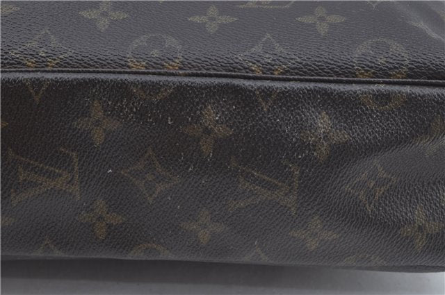Auth Louis Vuitton Monogram Trousse Toilette 28 Clutch Hand Bag M47522 LV J8937