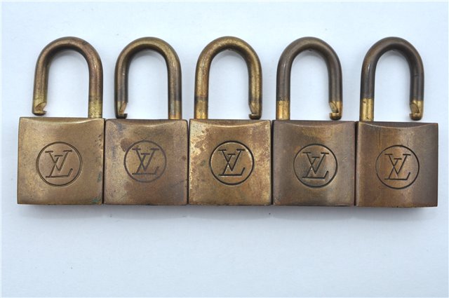 Authentic Louis Vuitton Padlock 10Set Old Model LV J8958