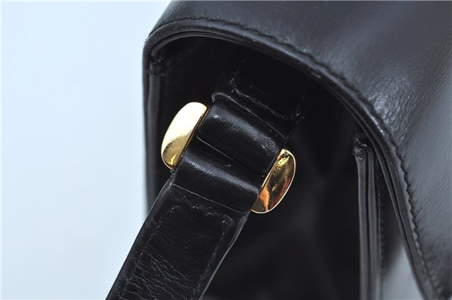 Authentic GUCCI Shoulder Cross Body Bag Purse Leather Black J9045