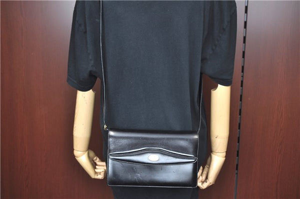 Authentic GUCCI Shoulder Cross Body Bag Purse Leather Black J9045
