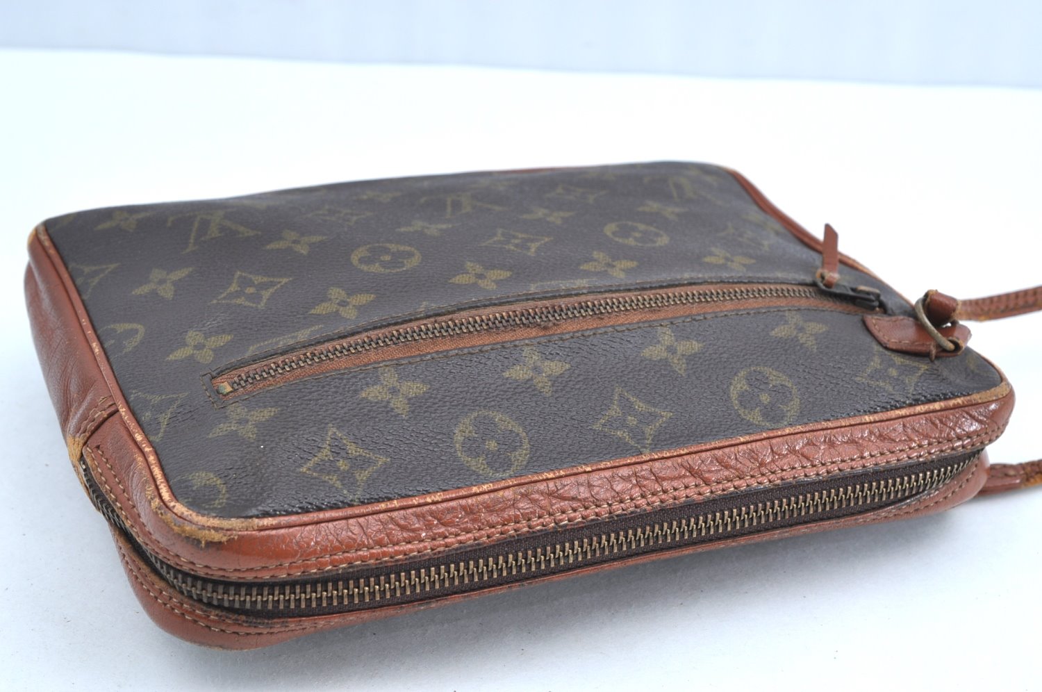 Authentic Louis Vuitton Monogram Pochette Sport Clutch Hand Bag Old Model J9095