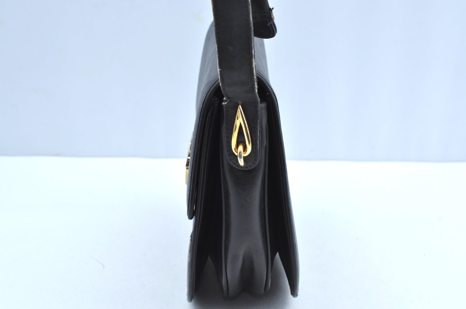 Authentic GUCCI Shoulder Hand Bag Purse Leather Black J9136